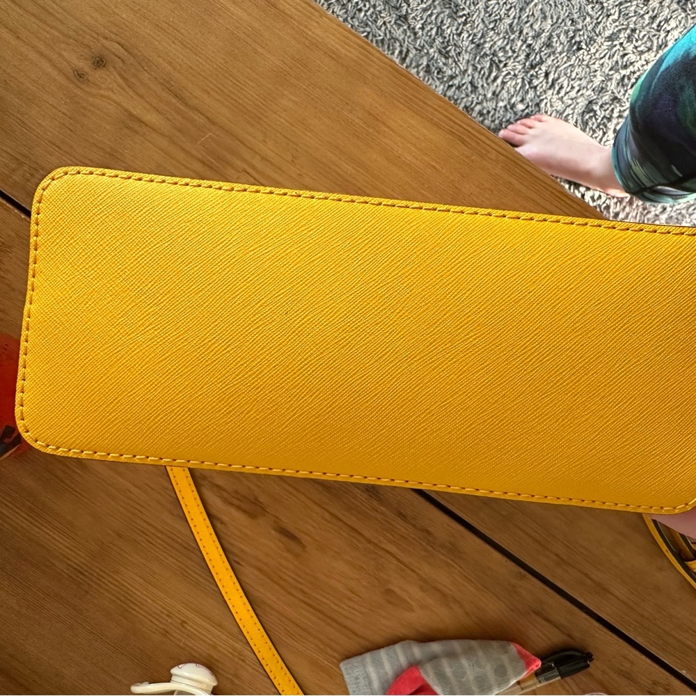 Authentic Michael Kors Crossbody - image 7